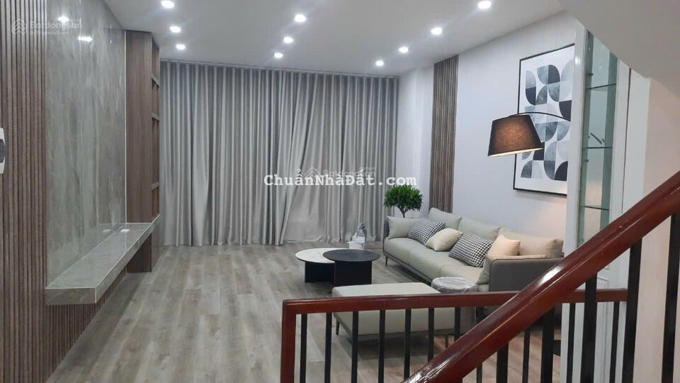 Bán nhà 5,5 tầng có thang máy kính tại phân lô cao cấp Lê Lai. Ngay ngã 5 Đà Nẵng. Bảo vệ 24/24