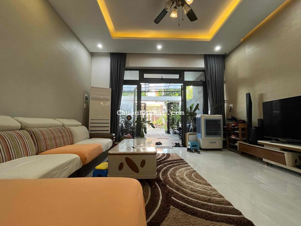 Bán Nhà 2 Tầng Hiện Đại KDC Bá Tùng Hoà Quý