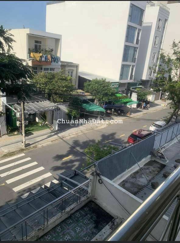 Bán nhà mặt tiền Hoàng Kế Viêm, giá sụp hầm 11.9 tỷ