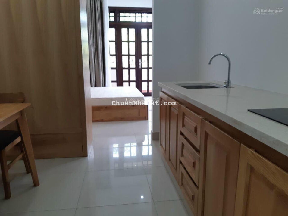 Bán nhà 4 tầng 2 lô liền kề 160m2 đường Hoài Thanh, đối diện ĐH Kinh Tế Đà Nẵng. Đường 7m5