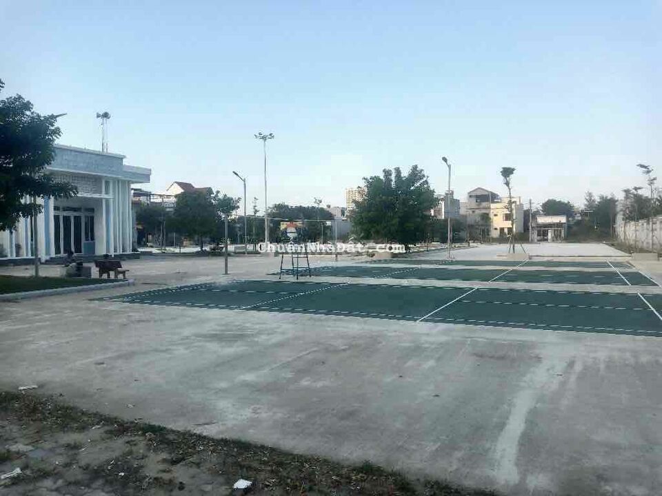 BÁN DÃY TRỌ ĐANG CHO THUÊ GẦN ĐH FPT 250M2