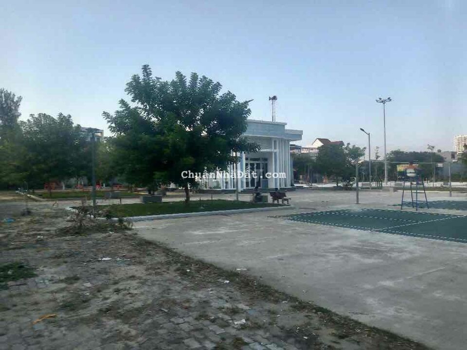 BÁN DÃY TRỌ ĐANG CHO THUÊ GẦN ĐH FPT 250M2