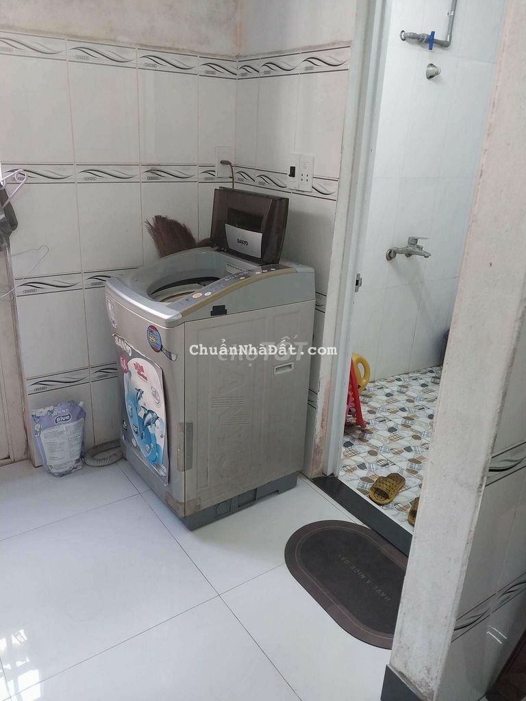 Bán nhà c4 la phong hòa hải. Kiệt nguyễn duy trinh. Gần uy ban hòa hải