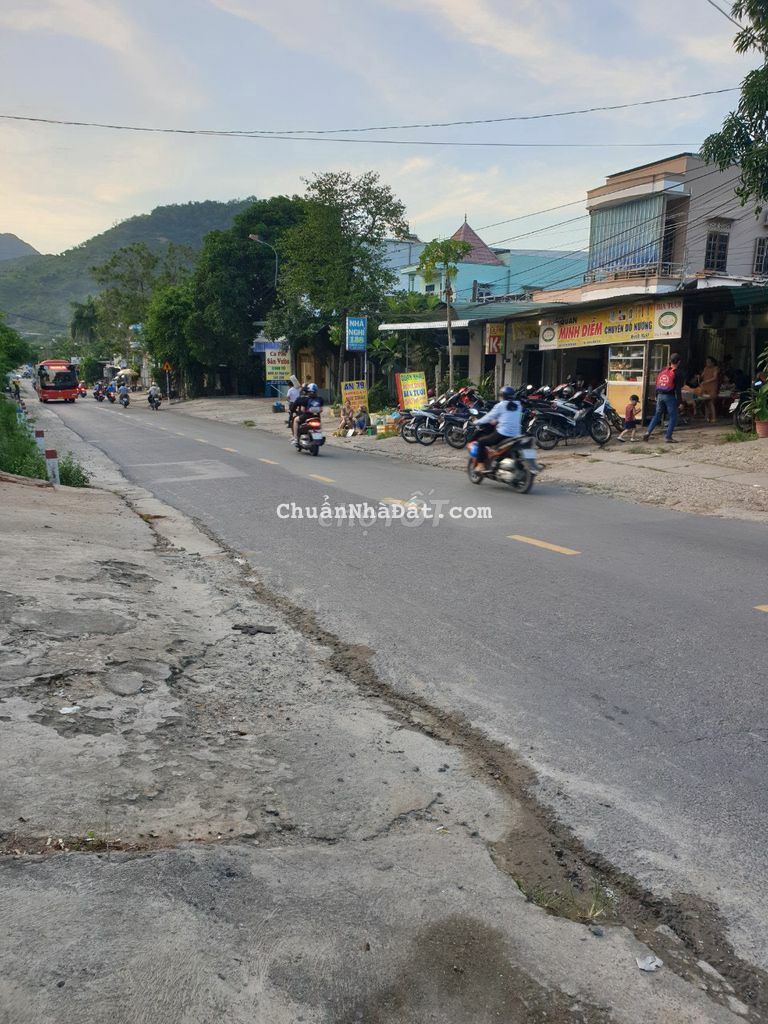 Nhà đường Nguyễn Xiển, Vĩnh Phương cách QL1a chỉ 350m : 3 tỉ 050 Nhà đường Nguyễn Xiển, Vĩnh Phương cách QL1a chỉ 350m : 3 tỉ 050