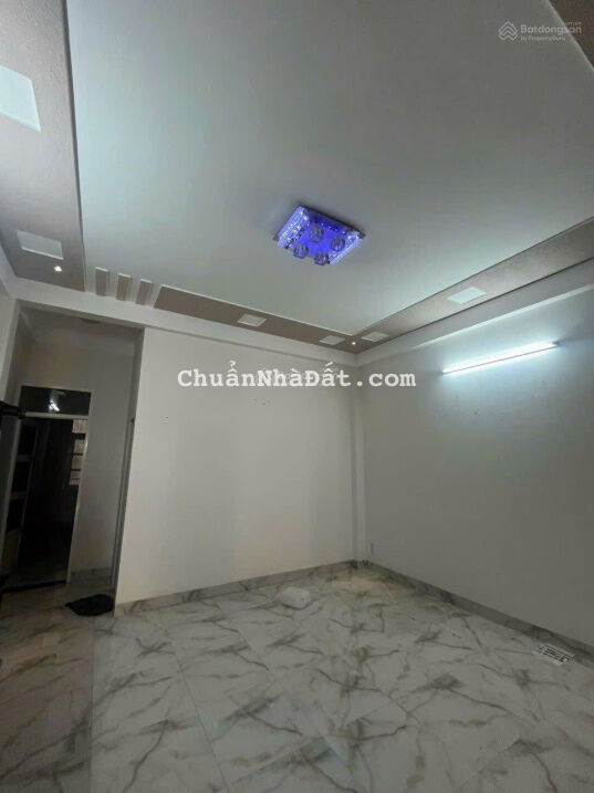 Bán nhà 3 tầng kđt , bắc vĩnh hải, vĩnh hoà , dt 100 m2, hướng nam,đường 16m, giá 5,8 tỷ