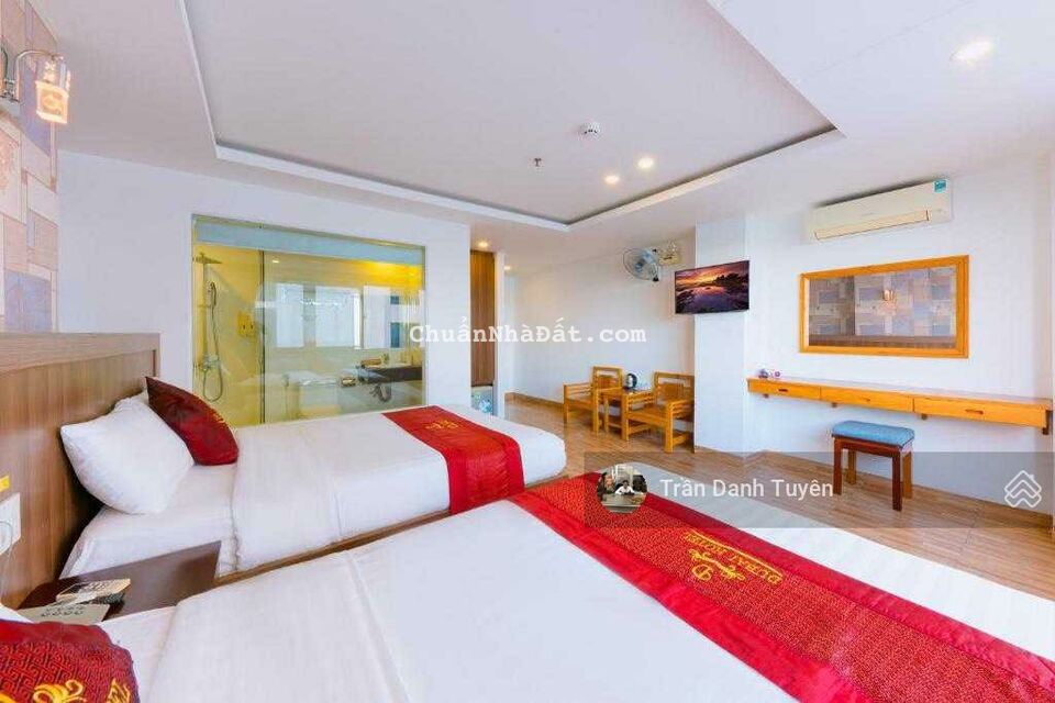 16 tỷ - Giá đầu tư hợp lý cho khách sạn 6 tầng 20 phòng có thang máy tại Hoàng Hoa Thám - Nha Trang