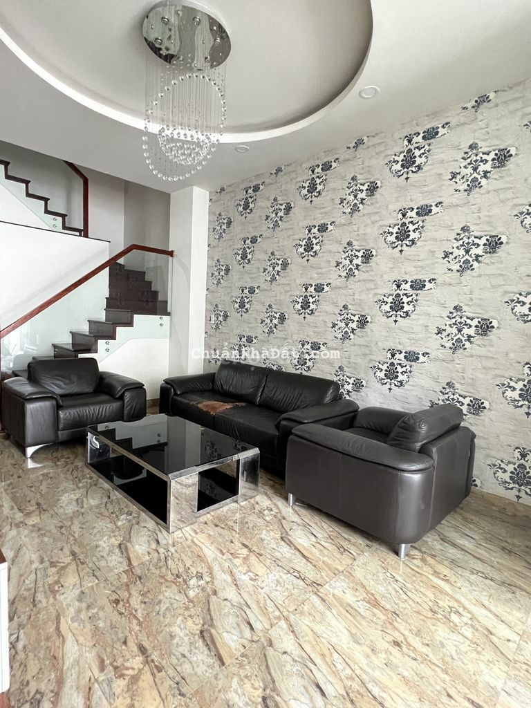 Nhà 4 tầng mặt tiền đường Hồng Lĩnh Trung Tâm Nha Trang giá tốt an cư