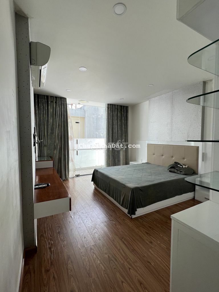 Nhà 4 tầng mặt tiền đường Hồng Lĩnh Trung Tâm Nha Trang giá tốt an cư