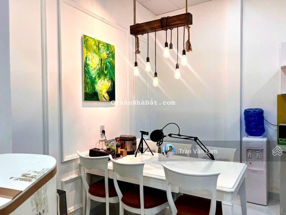 Nhà siêu đẹp, ngang 10m, sát đường Dương Hiến Quyền, cách biển 200m (109m2 - chỉ 5,7 tỷ)