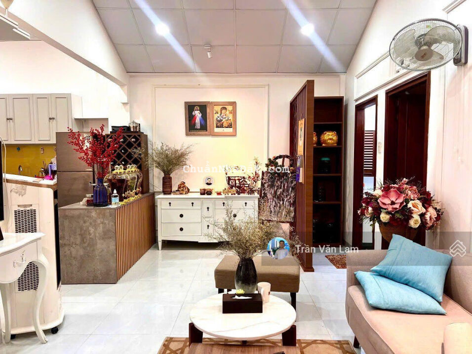 Nhà siêu đẹp, ngang 10m, sát đường Dương Hiến Quyền, cách biển 200m (109m2 - chỉ 5,7 tỷ)