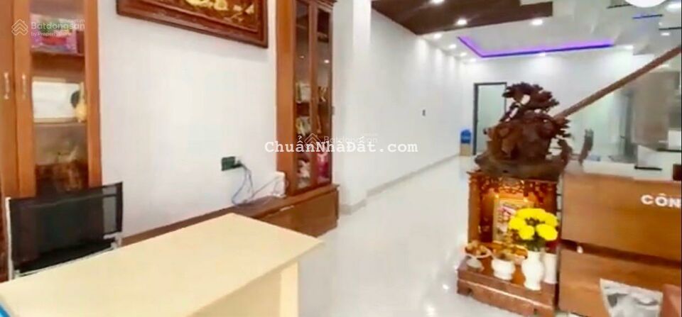 Bán nhà khu TĐC, Vĩnh Thái, DT 150m2, ngang 10m, đường 10m, hướng tây nam - giá 4,85 tỷ