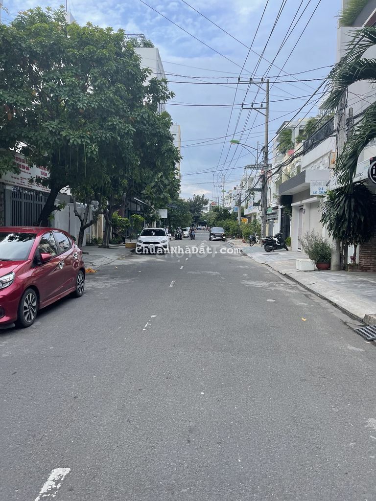 Bán toà nhà 8 tầng mặt tiền trung tâm TP Nha Trang