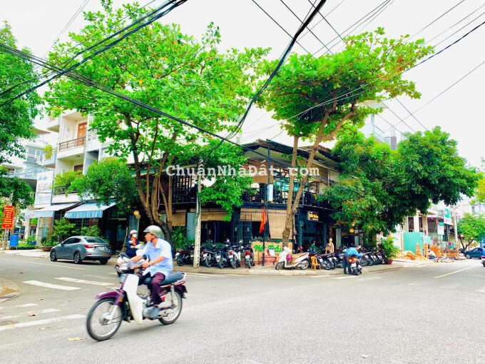 Nhà góc 2 mặt tiền siêu đẹp trung tâm phố