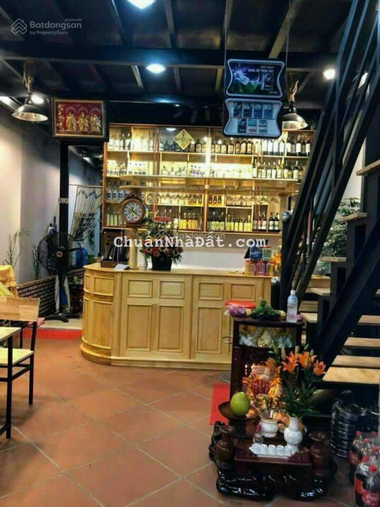 Bán khách sạn, nhà hàng, gần biển, DT 218,5 m2, ngang 10 - giá 21,5 tỷ