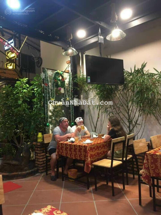 Chính chủ nhờ bán khách sạn + nhà hàng gần biển cực đẹp Chính chủ nhờ bán khách sạn + nhà hàng gần biển cực đẹp