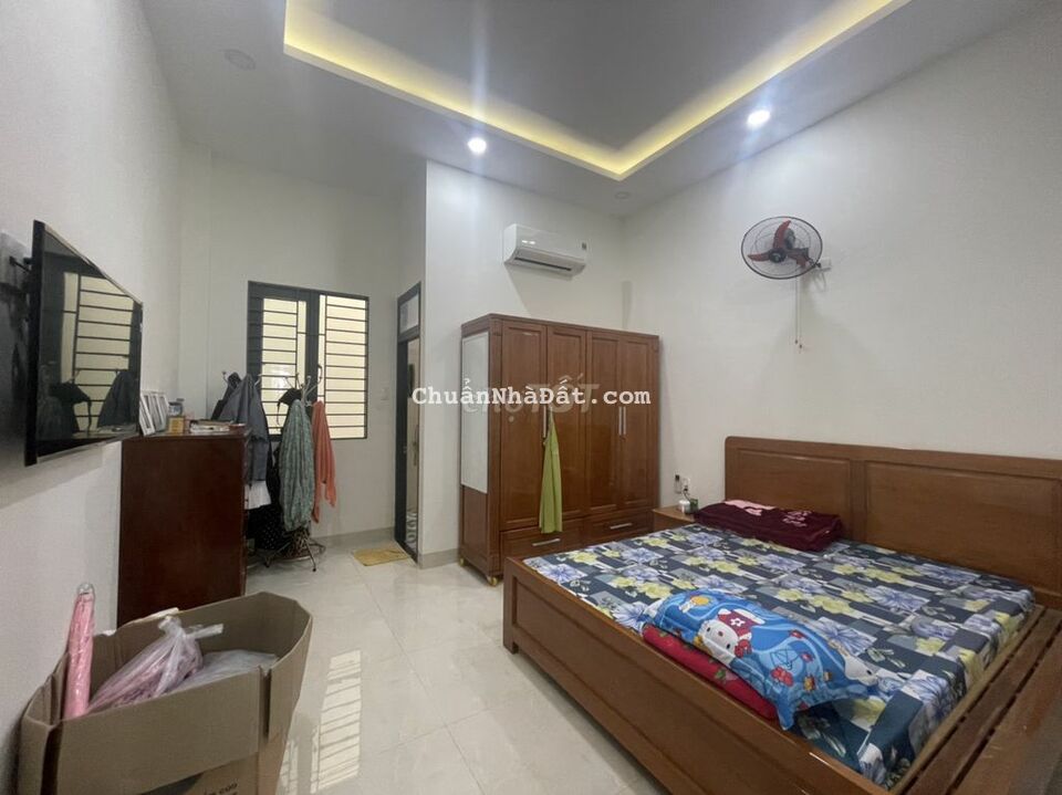 Bán nhà 4 tầng mặt tiền đường Lam Sơn p.Phước Hoà NT