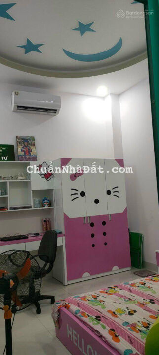 Bán nhà 3 tầng. Hẻm Nguyễn Chích. Khu Lộc Phát, Vĩnh Hoà, Nha Trang. Dt:66,3m2. Sổ hồng. Giá:3,7 tỷ Bán nhà 3 tầng. Hẻm Nguyễn Chích. Khu Lộc Phát, Vĩnh Hoà, Nha Trang. Dt:66,3m2. Sổ hồng. Giá:3,7 tỷ