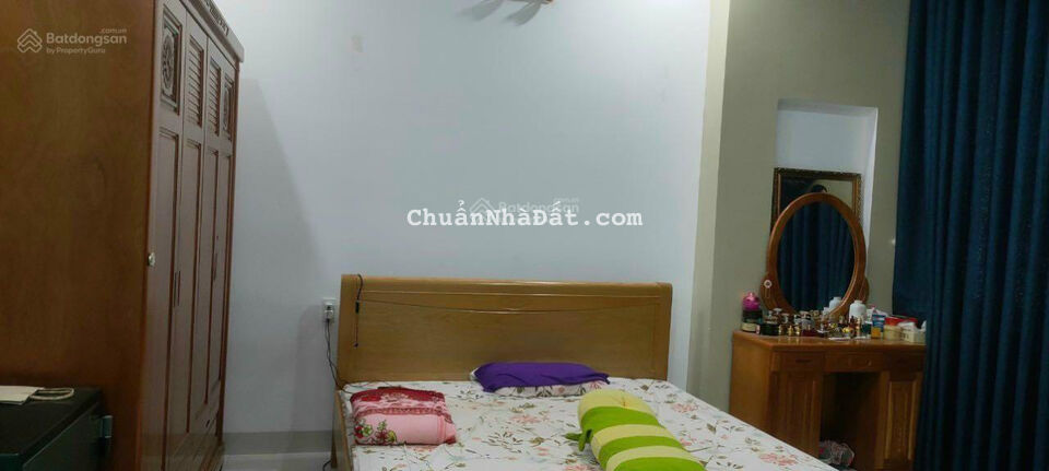 Bán nhà 3 tầng. Hẻm Nguyễn Chích. Khu Lộc Phát, Vĩnh Hoà, Nha Trang. Dt:66,3m2. Sổ hồng. Giá:3,7 tỷ Bán nhà 3 tầng. Hẻm Nguyễn Chích. Khu Lộc Phát, Vĩnh Hoà, Nha Trang. Dt:66,3m2. Sổ hồng. Giá:3,7 tỷ