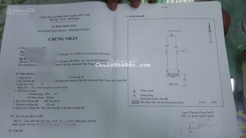 Bán nhà C4 có gác đúc, có 3PN, hẻm 4m P. Vĩnh Hải, Nha Trang. DT 68,6m2 ngang 4m - Giá bán: 2,4 tỷ