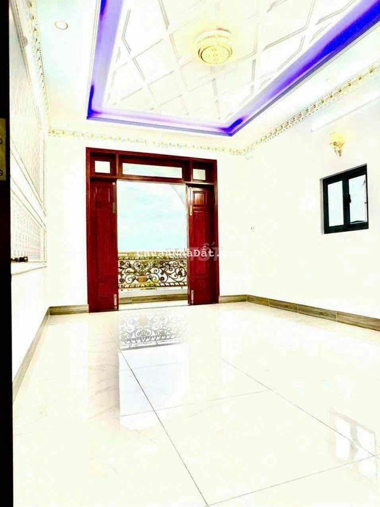 Bán nhà 2 lầu st 5Pn 4x26 đào tông nguyên nhà bè