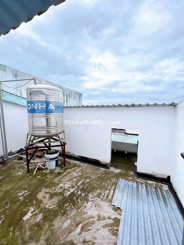 Bán nhà 2 tầng, Phạm Hữu Lầu, sổ riêng, 4x10m, 3.2 tỷ TL