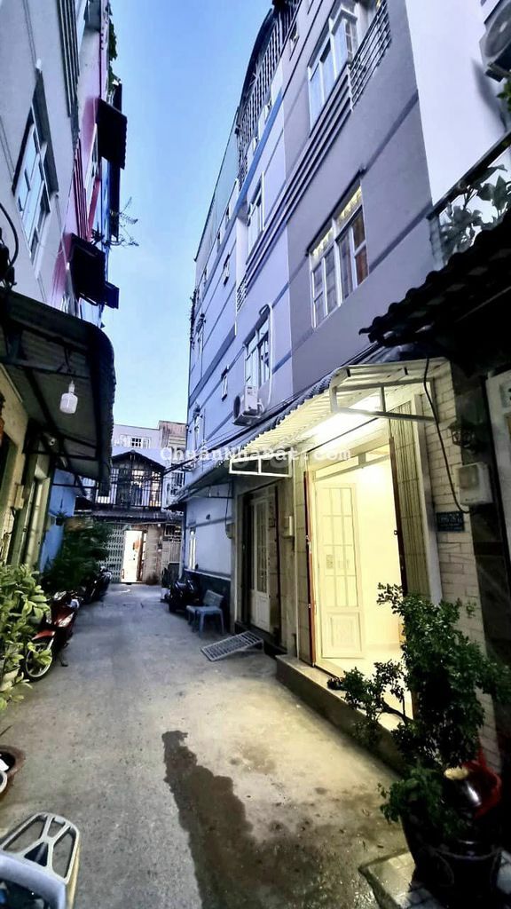 NHÀ 3LẦU + SÂN THƯỢNG GIÁ 1,890 TỶ HUỲNH TẤN PHÁT NHÀ 3LẦU + SÂN THƯỢNG GIÁ 1,890 TỶ HUỲNH TẤN PHÁT