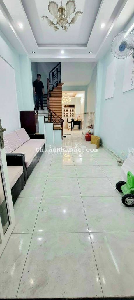 Nhà phố 3 tầng hẻm xe hơi 6m