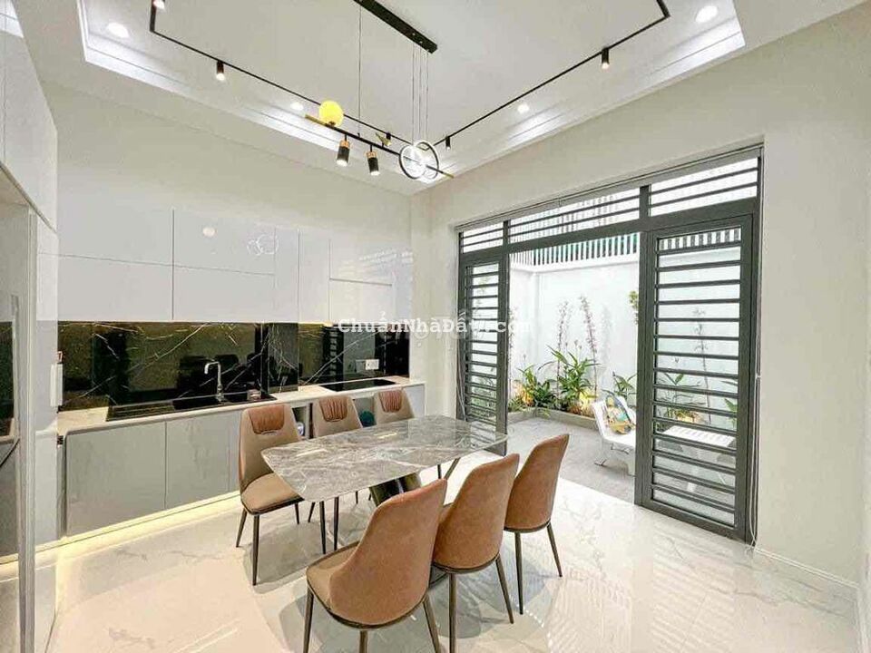 BÁN NHÀ MẶT TIỀN NGUYỄN VĂN CỪ KDC HỒNG PHÁT