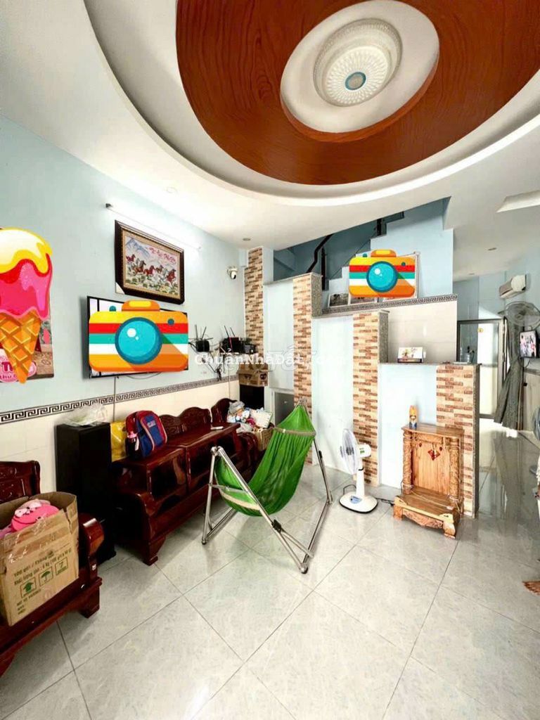 NHÀ TRỆT LẦU VÀ 3 PHÒNG TRỌ HẼM 12.20