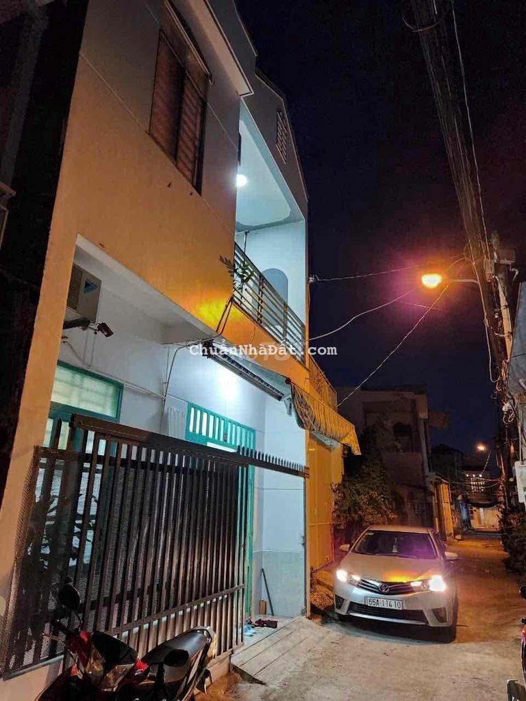 NHÀ TRỆT LẦU HẺM 534 ĐƯỜNG 30/4 GẦN TRƯỜNG HỌC CHỢ