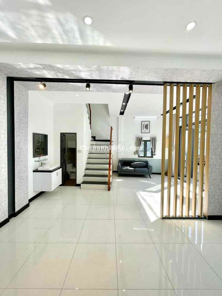 Nhà rẻ trung tâm Nhà rẻ trung tâm