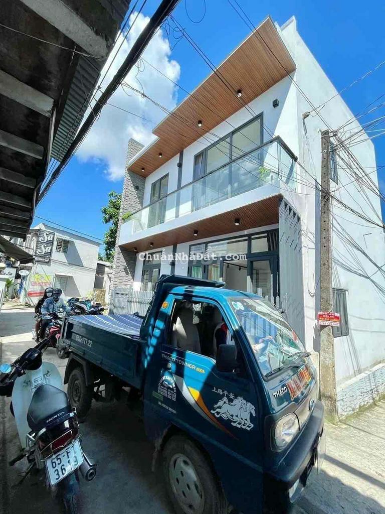 Nhà rẻ trung tâm Nhà rẻ trung tâm