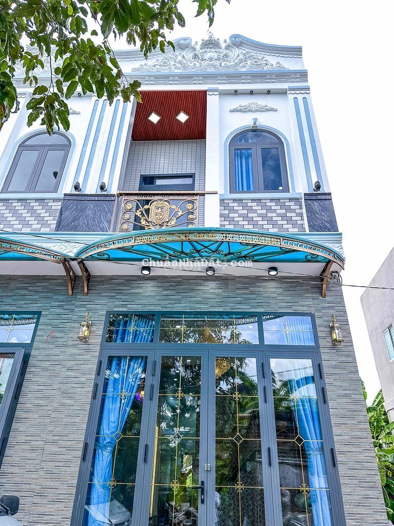 NHÀ LẦU TẶNG FULL NỘI THẤT KHU DÂN CƯ HÀNG BÀNG ĐƯỜNG NVL