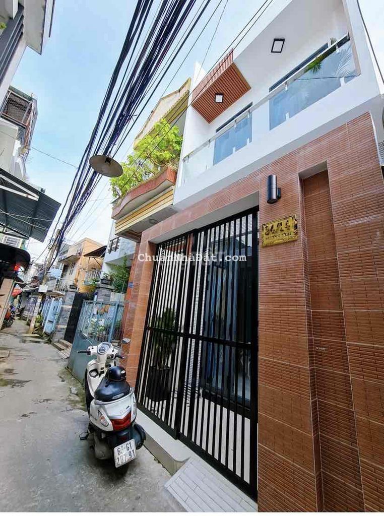 Nhà lầu sổ hoàn công-3 Phòng ngủ Nguyễn Trãi gần VinCom Hùng Vương Nhà lầu sổ hoàn công-3 Phòng ngủ Nguyễn Trãi gần VinCom Hùng Vương