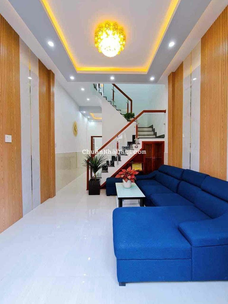 Nhà lầu có p.ngủ tầng trệt gần Công viên Hùng Vương và S.Thị Vincom