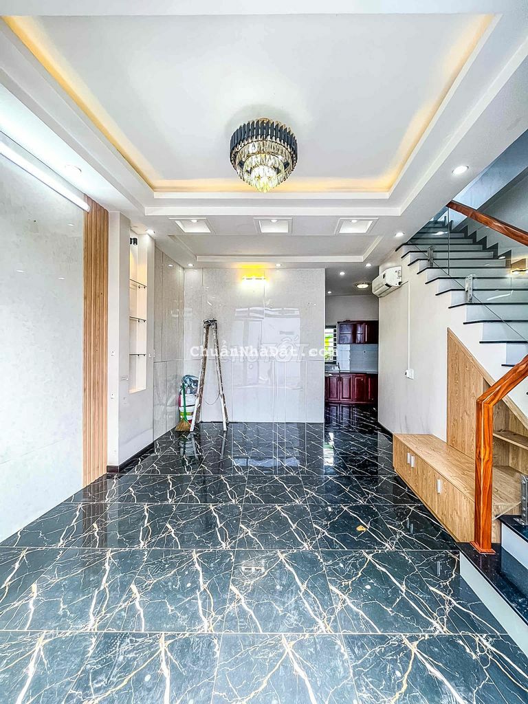 NHÀ PHỐ 3 PHÒNG NGỦ ĐƯỜNG MẠC THIÊN TÍCH GẦN TRƯỜNG ĐHCT