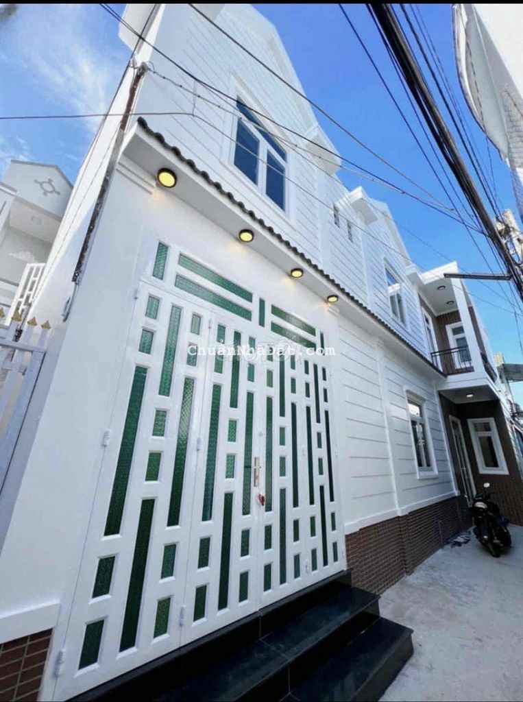 Nhà lầu mới gần trường ĐH Kỹ Thuật Công Nghệ, ngang cty dược Hậu Giang