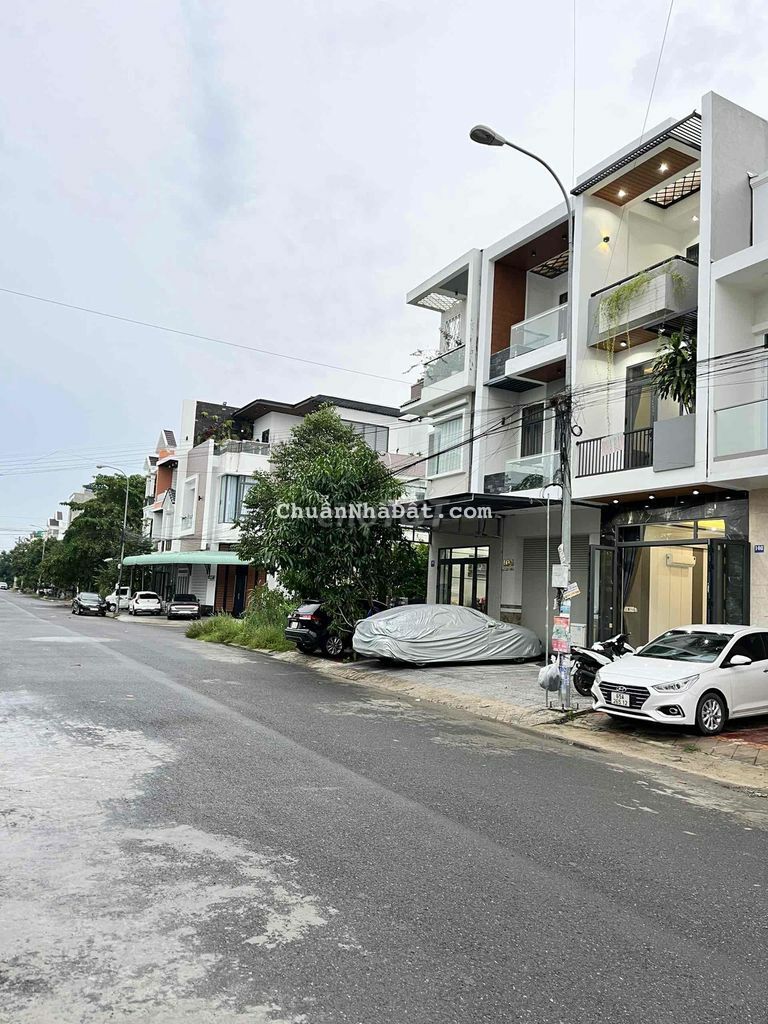 NHÀ PHỐ 2 LẦU FULL NỘI THẤT KHU DÂN CƯ ĐHYD CẦN THƠ