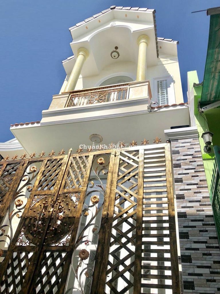 Bán nhà 1 trệt 1 lầu hẻm Liên tổ 3-4 đường Nguyễn Văn Cừ. Bán nhà 1 trệt 1 lầu hẻm Liên tổ 3-4 đường Nguyễn Văn Cừ.