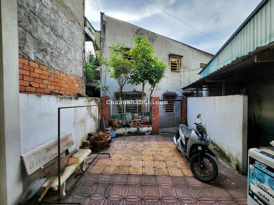 BÁN NHÀ CŨ HẺM 33 ĐƯỜNG ĐỀ THÁM CÁCH CHỢ 20M