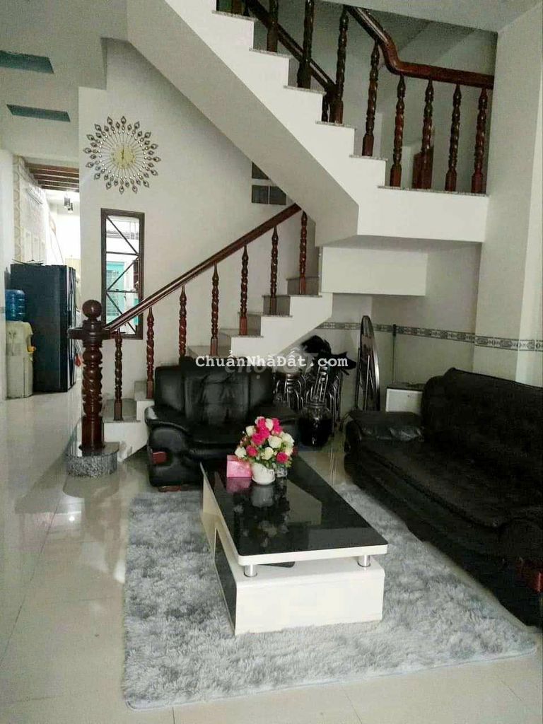 HƯỚNG ĐÔNG NAM- BÁN  NHÀ 2 LẦU ĐÚC ĐƯỜNG B18 KDC 91B