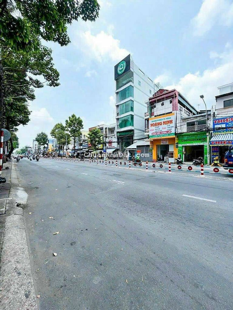 BÁN GẤP NHÀ 1 LẦU MẶT TIỀN TRẦN HƯNG ĐẠO