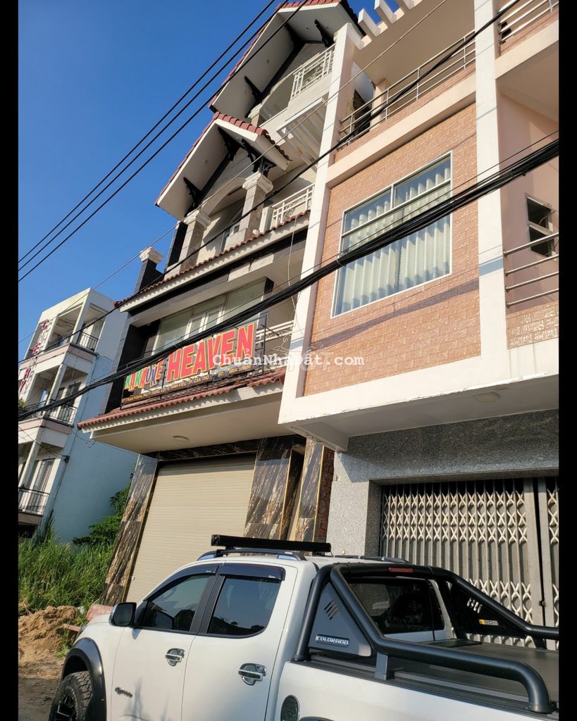 Bán nhà 1 trệt+lửng+2 lầu 6x16,22=94,2m2 giá 11 tỷ đường Trần Hoàng Na