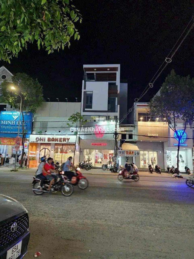 Nhà 3 lầu, mặt tiền đường Mậu Thân, Ninh Kiều, TP. Cần Thơ.