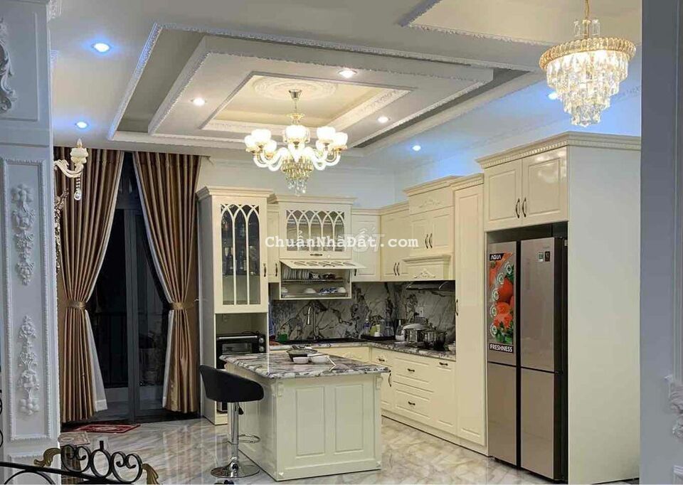 Căn Nhà Phố Đang Kinh Doanh Spa Cần Bán Căn Nhà Phố Đang Kinh Doanh Spa Cần Bán