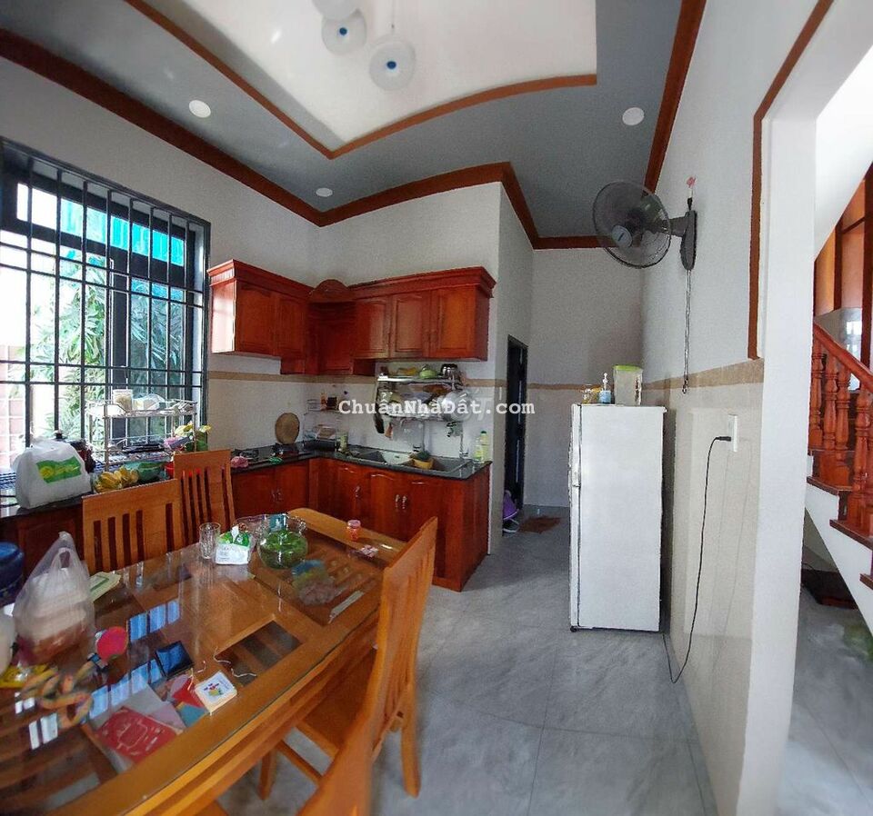 BÁN NHÀ 3 TẦNG.TX PHÚ MỸ GIÁP RANH KCN CHÂU ĐỨC. KDL ĐỒI CỪU.10M NGANG