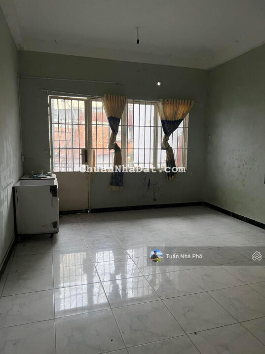 Bán CHDV Hồ Văn Huê, P. 9 Phú Nhuận. 100m2, 1T, 4L, 8PN 8WC, sân to để xe, HĐ 30tr/th