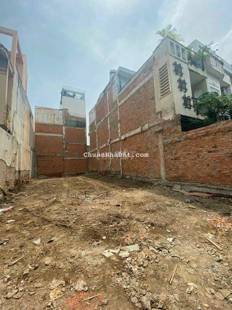 Nhà Nát 7x20(130m2) Mặt Tiền Hoa Sứ Khu Phan Xích Long Giá 23 Tỷ Nhà Nát 7x20(130m2) Mặt Tiền Hoa Sứ Khu Phan Xích Long Giá 23 Tỷ