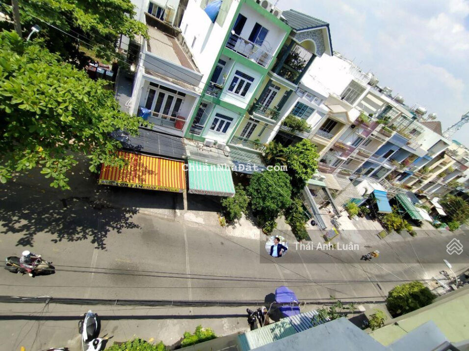 Gấp! Bán khu biệt thự đẹp nhất Hoàng Văn Thụ, P15, PN. 144m2 (8x18m) - GPXD hầm 6 tầng. Chỉ 19,5 tỷ