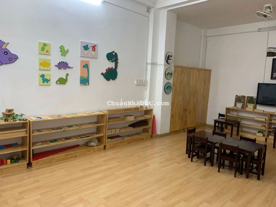 Nhà 4Lầu 9x21(188m2) Mặt Tiền Nguyễn Đình Chính Gần Nguyễn Văn Trỗi